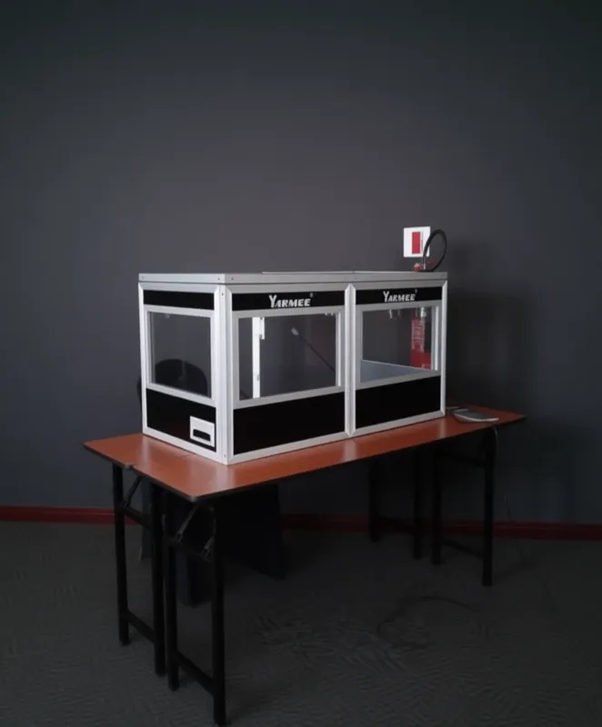 Tabletop interpreter booth